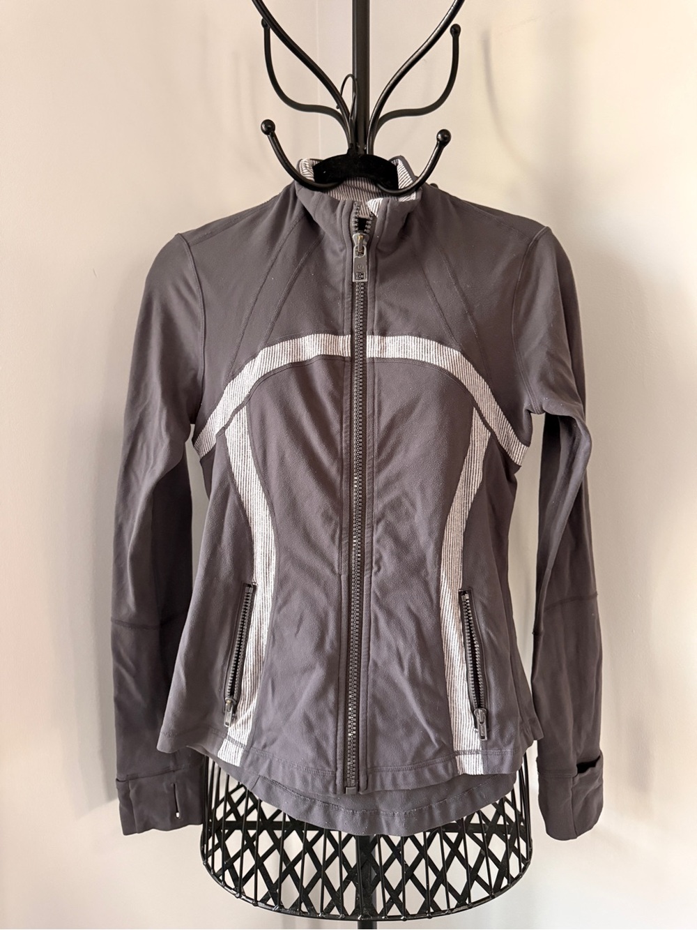 lululemon athletica Define jacket old style size 8